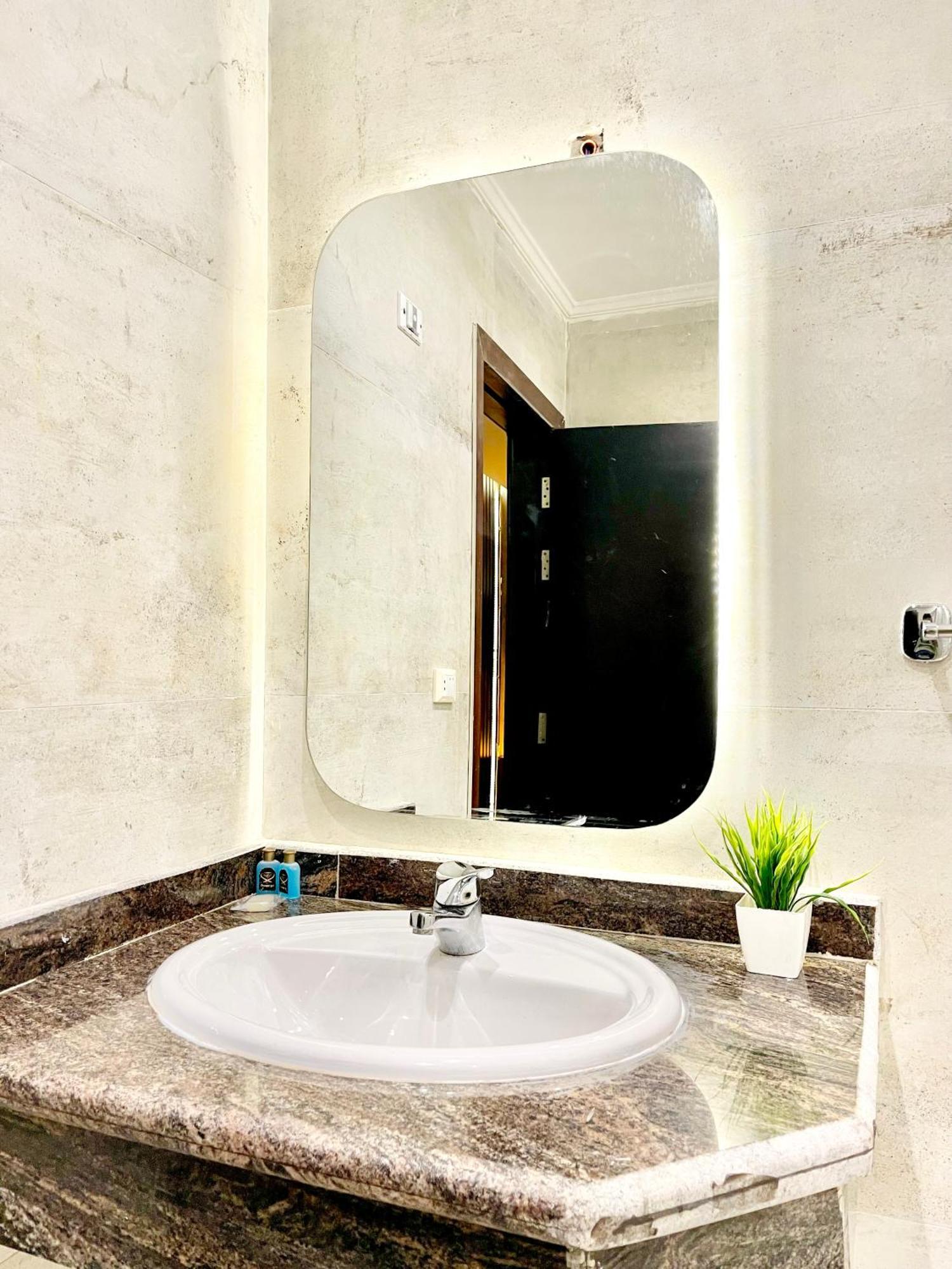 Comfort Giza Inn View Al Kawm al Akhdar ภายนอก รูปภาพ